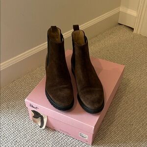 Ann Mashburn Lug Sole Chelsea Boot Brown Suede